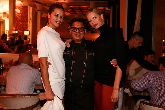 Adrianna Lima, Chef Alvaro Alvarez & Karolina Kurkova