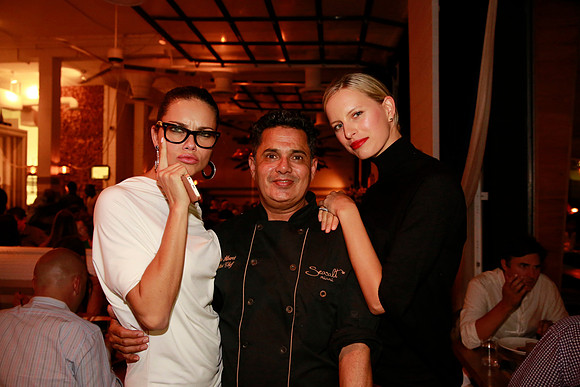 Adrianna Lima, Chef Alvaro Alvarez & Karolina Kurkova